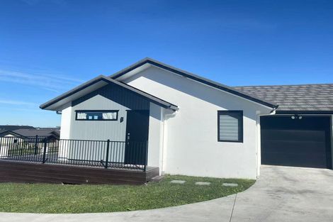 Photo of property in 5 Paiaka Place, Rototuna North, Hamilton, 3210