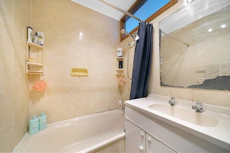 Photo of property in 2/191 Don Buck Road, Massey, Auckland, 0614