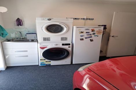 Photo of property in 5 Lance Way, Papamoa, 3118