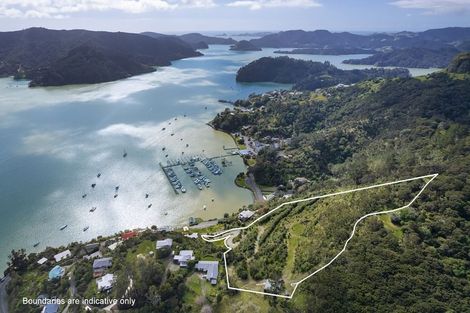 Photo of property in 3 Gilligans Lane, Whangaroa, 0478