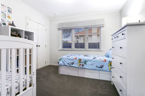 Photo of property in 1/105 Nile Road, Milford, Auckland, 0620