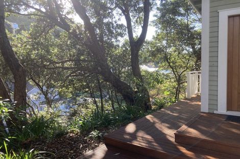 Photo of property in 63 Severn Street, Island Bay, Wellington, 6023