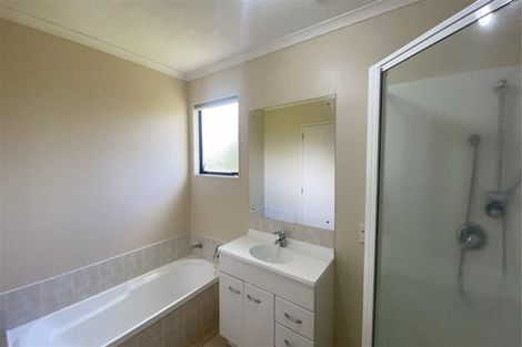 Photo of property in 3/16 Saints Court, Manurewa, Auckland, 2102