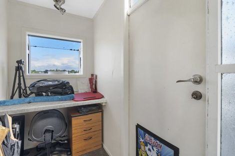 Photo of property in 15a Selwyn Street, Lower Vogeltown, New Plymouth, 4310