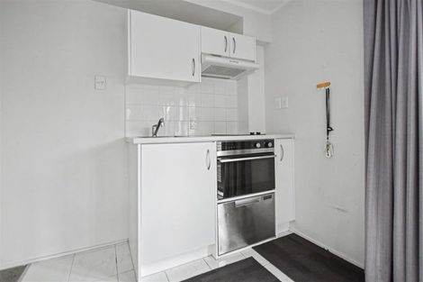Photo of property in 24a/30 Westward Ho, Glen Eden, Auckland, 0602