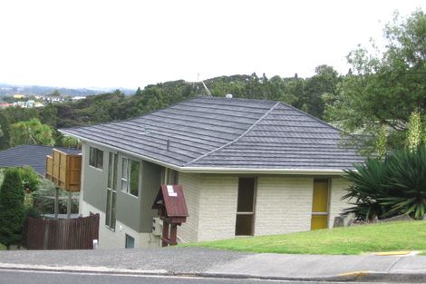 Photo of property in 15a Island Bay Road, Beach Haven, Auckland, 0626