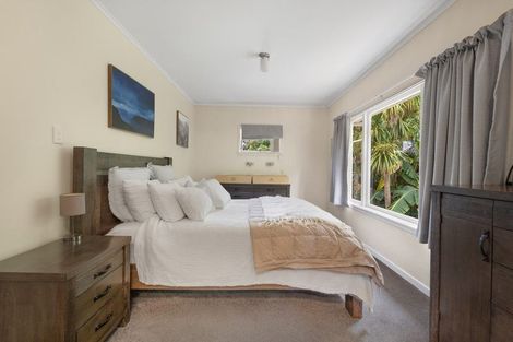 Photo of property in 24 Kingdale Road, Henderson, Auckland, 0610
