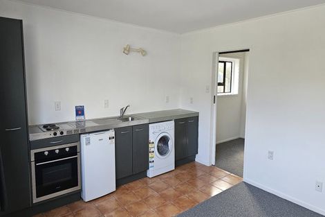 Photo of property in 4/52 Russell Terrace, Berhampore, Wellington, 6023