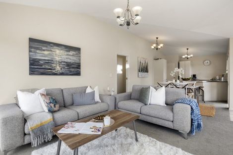 Photo of property in 10c Matipo Road, Mairangi Bay, Auckland, 0630