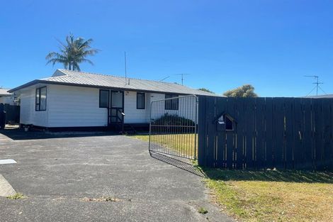 Photo of property in 18 Justamere Place, Weymouth, Auckland, 2103