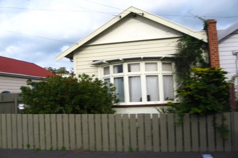 Photo of property in 30 Fitzroy Street, Caversham, Dunedin, 9012