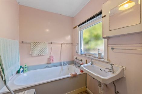 Photo of property in 16 Scotia Street, Port Chalmers, 9023