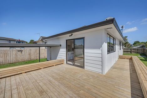 Photo of property in 3/10 Ebenezer Way, Clendon Park, Auckland, 2103