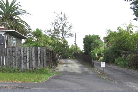 Photo of property in 93a Awaroa Road, Sunnyvale, Auckland, 0612