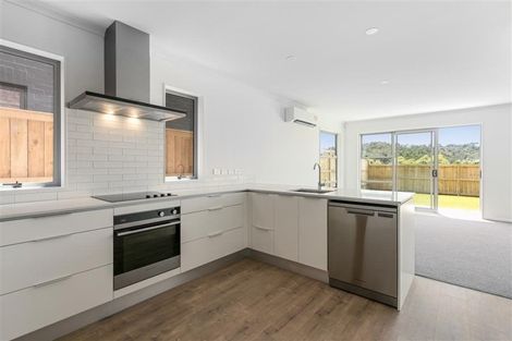 Photo of property in 36 Vincent Mcgrath Crescent, Swanson, Auckland, 0614