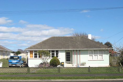 Photo of property in 16 Dorset Street, Levin, 5510