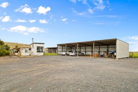 Photo of property in 461 Centre Road, Momona, Outram, 9073