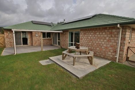 Photo of property in 2 Halyard Loop, Haruru, 0204