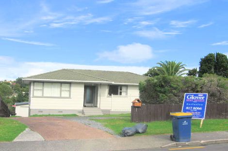 Photo of property in 50 Roick Parade, Glen Eden, Auckland, 0602