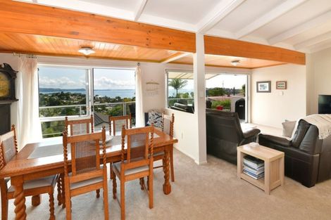 Photo of property in 1/34 Totara Road, Stanmore Bay, Whangaparaoa, 0932