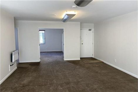 Photo of property in Regent Courts, 3/75 Gloucester Street, Christchurch Central, Christchurch, 8013