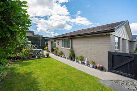 Photo of property in Waterview Estate, 54/4 Greystone Place, Omokoroa, 3114