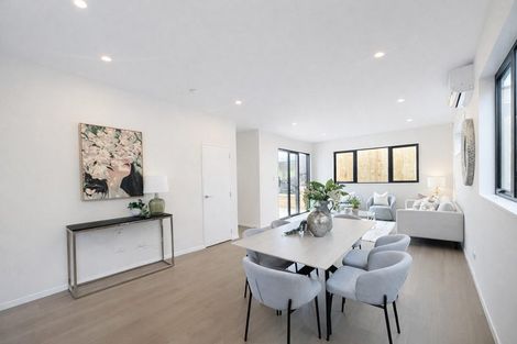 Photo of property in 17b Trinidad Road, Sunnynook, Auckland, 0620