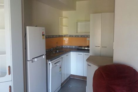 Photo of property in 5 Saddleback Rise, Murrays Bay, Auckland, 0630