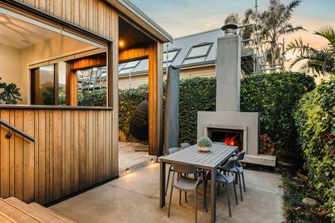 Photo of property in 67 Oceanview Road, Mount Maunganui, 3116