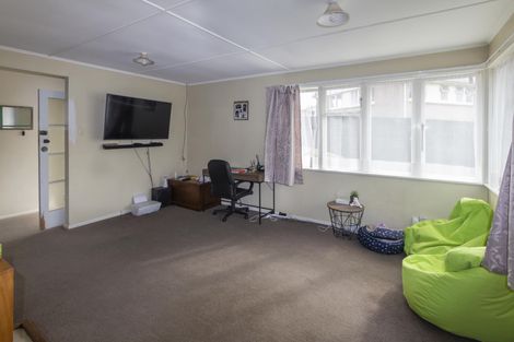 Photo of property in 17 Blyth Street, Holmes Hill, Oamaru, 9401