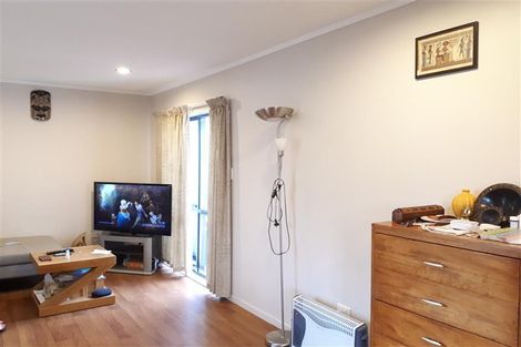 Photo of property in 23 Trinidad Road, Sunnynook, Auckland, 0620