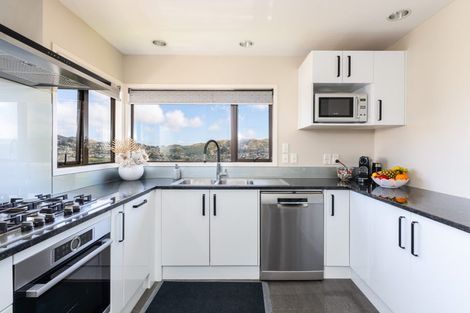 Photo of property in 7 Trinidad Crescent, Grenada Village, Wellington, 6037