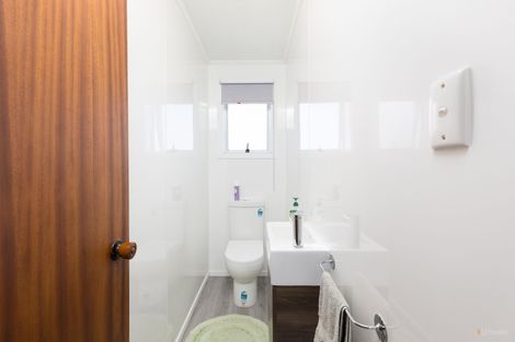 Photo of property in 11 Oxford Street, Waimate, 7924