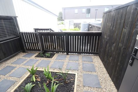 Photo of property in 20 Wai Place, Westgate, Auckland, 0614