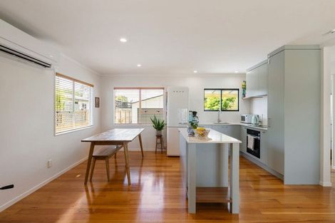 Photo of property in 11 Moore Street, Leamington, Cambridge, 3432