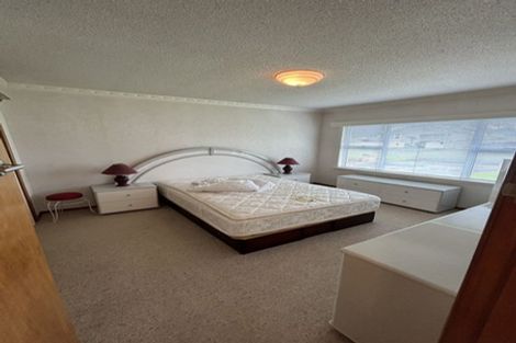 Photo of property in 12 Karaka Street, New Lynn, Auckland, 0600