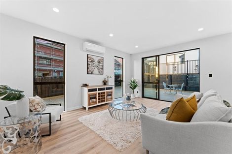 Photo of property in 3 Clara Road, Silverdale, 0932