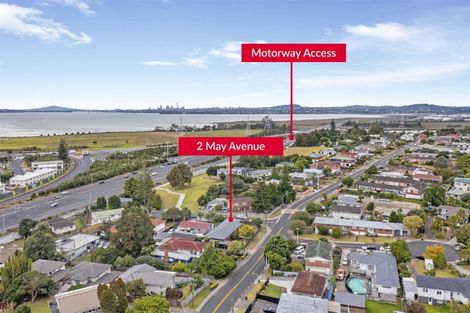 Photo of property in 2 May Avenue, Te Atatu South, Auckland, 0610