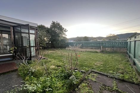 Photo of property in 24 York Avenue, Heretaunga, Upper Hutt, 5018