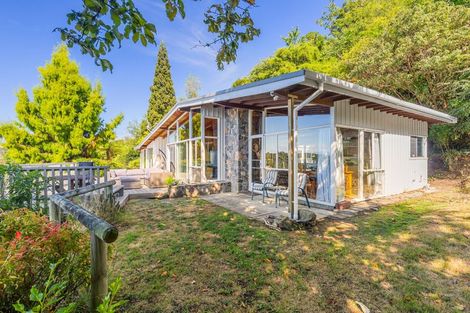 Photo of property in 846 Wily Terrace, Acacia Bay, Taupo, 3330