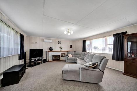 Photo of property in 2 Glasgow Street, Hawera, 4610