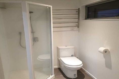 Photo of property in 8 Peter Terrace, Castor Bay, Auckland, 0620