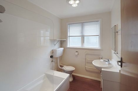 Photo of property in 4 Heather Grove, Fairfield, Lower Hutt, 5011