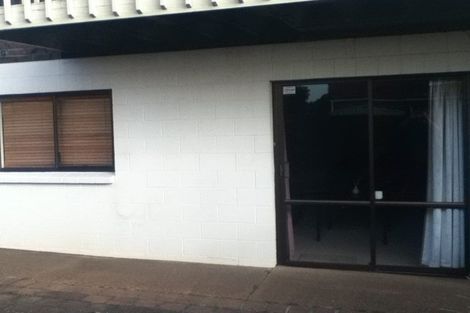 Photo of property in 11 Nimrod Place, Half Moon Bay, Auckland, 2012