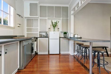 Photo of property in 23 Grosvenor Street, Cambridge, 3434