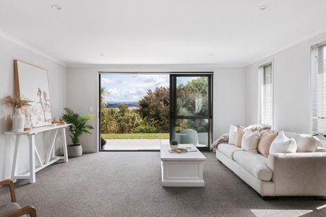 Photo of property in 10 Scarr Lane, Pyes Pa, Tauranga, 3112