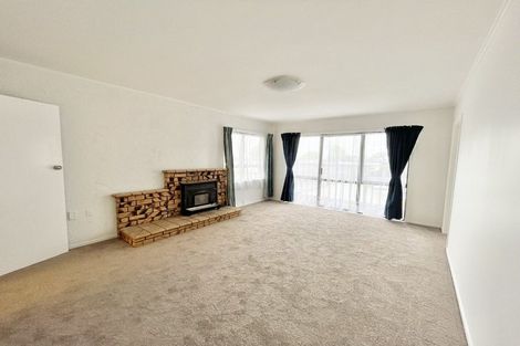 Photo of property in 79 Sturges Road, Henderson, Auckland, 0612