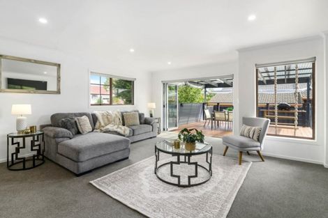 Photo of property in 10 Waitawa Place, Lynmore, Rotorua, 3010