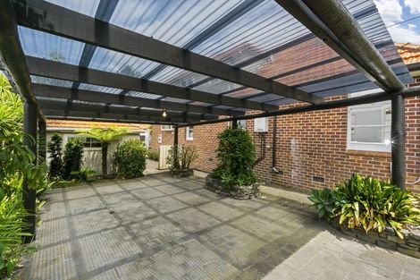 Photo of property in 31 Norwood Road, Bayswater, Auckland, 0622