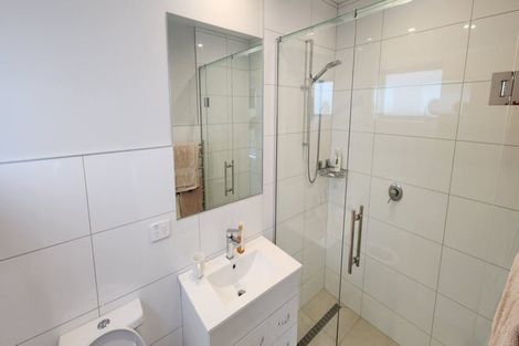 Photo of property in 58 Anglers Avenue, Warea, New Plymouth, 4381